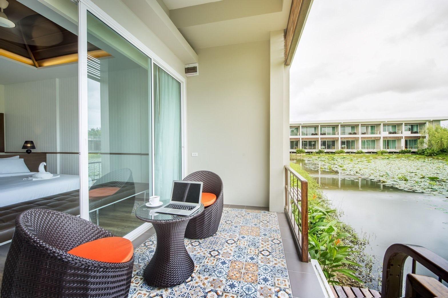 Baan Rim Ao Hotel Chanthaburi Exterior photo
