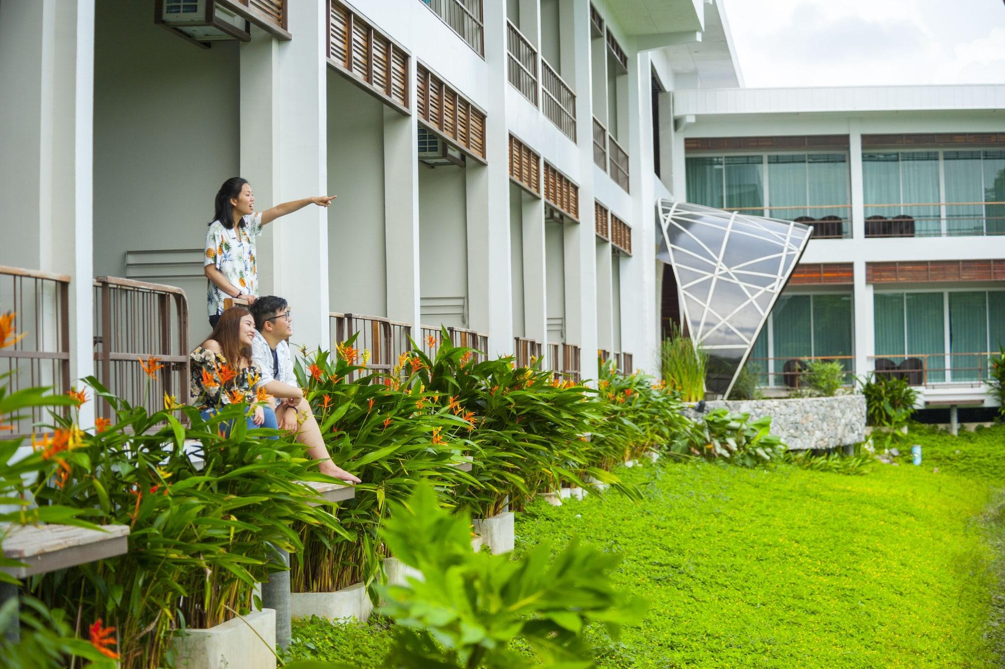 Baan Rim Ao Hotel Chanthaburi Exterior photo